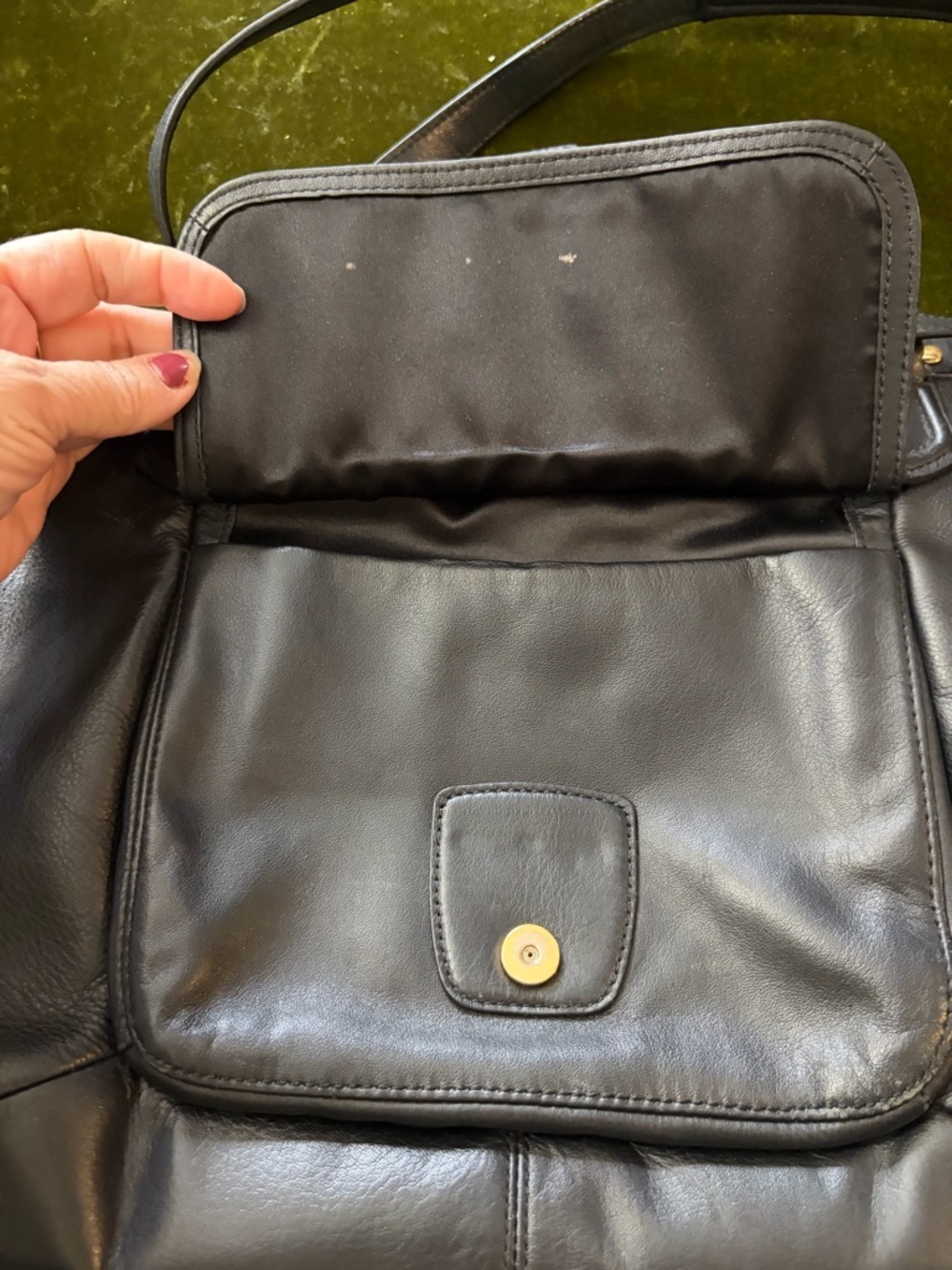 Coach Black Shoulder Bag Buckle Accent Gold Hardware Inner Pockets - Picture 14 of 16